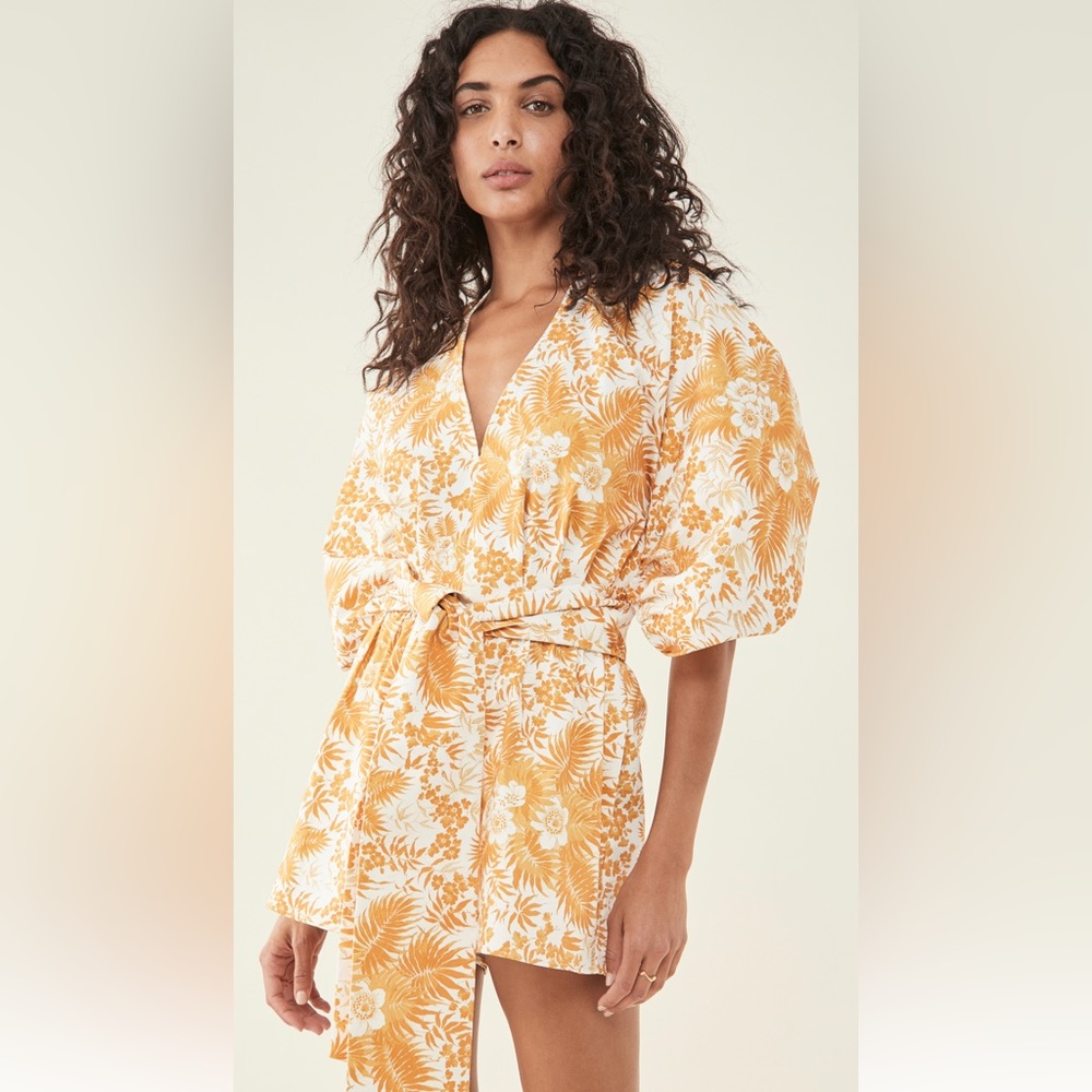 AMUR Constance Open-Back Romper in White/Marigold Jungle